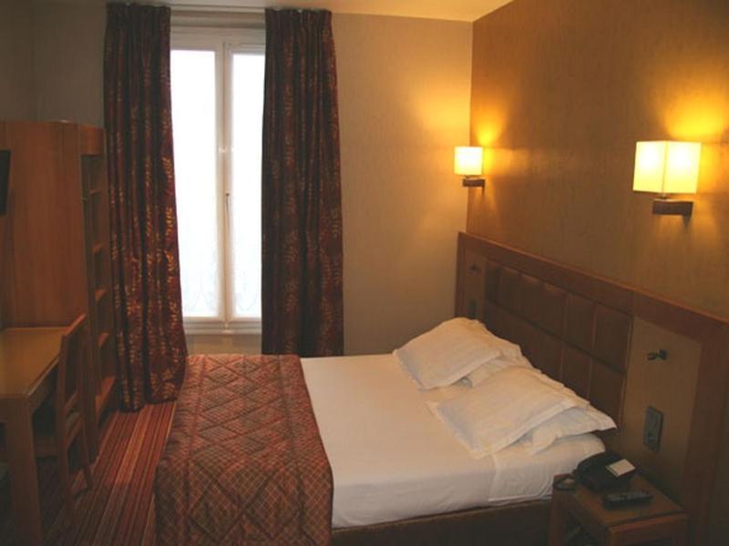 Hotel Bellevue Saint-Lazare Paris Room photo