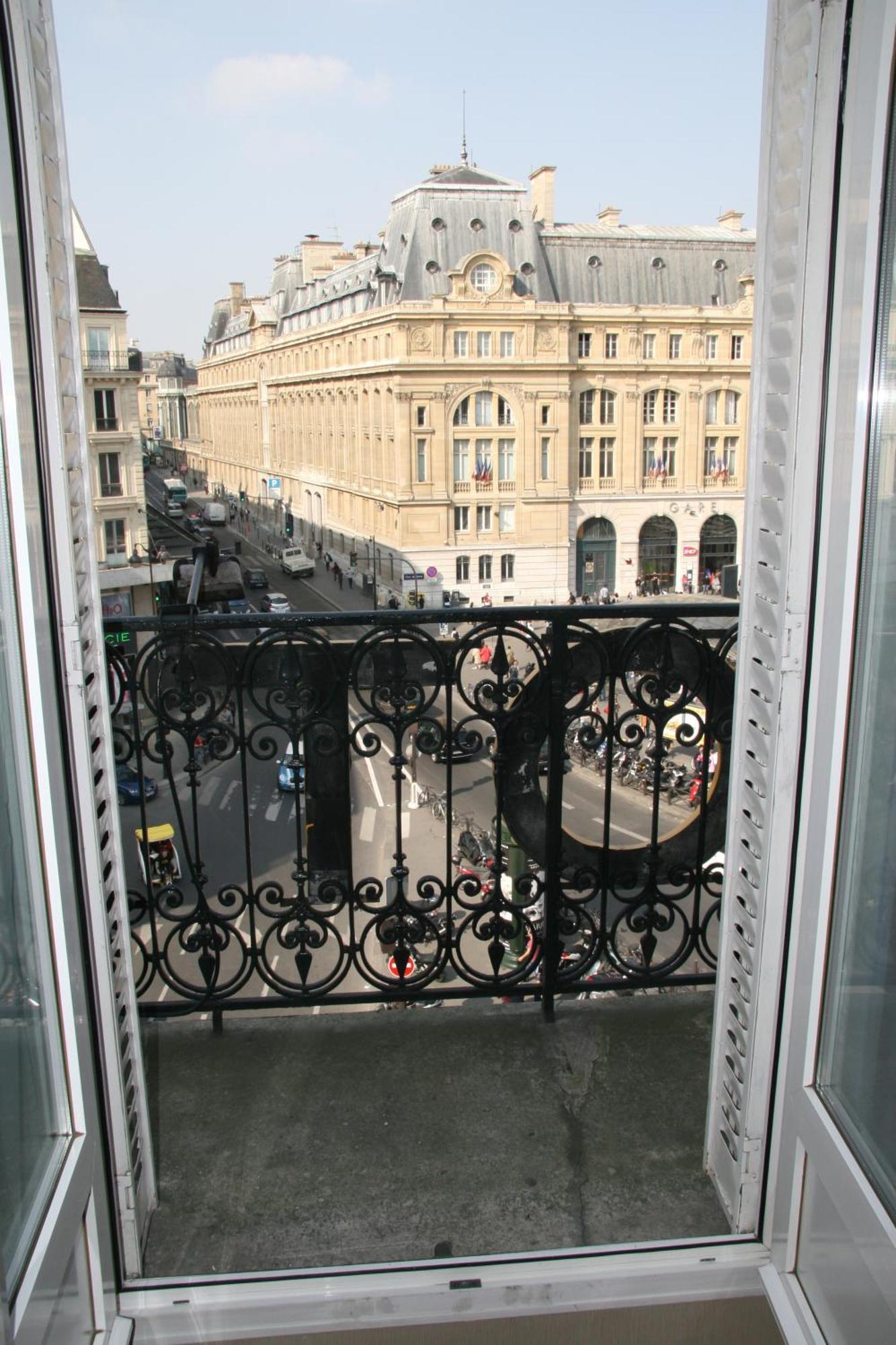 Hotel Bellevue Saint-Lazare Paris Exterior photo